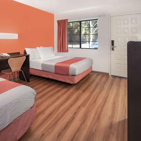 Motel 6-Thousand Oaks, Ca Newbury Park Eksteriør bilde