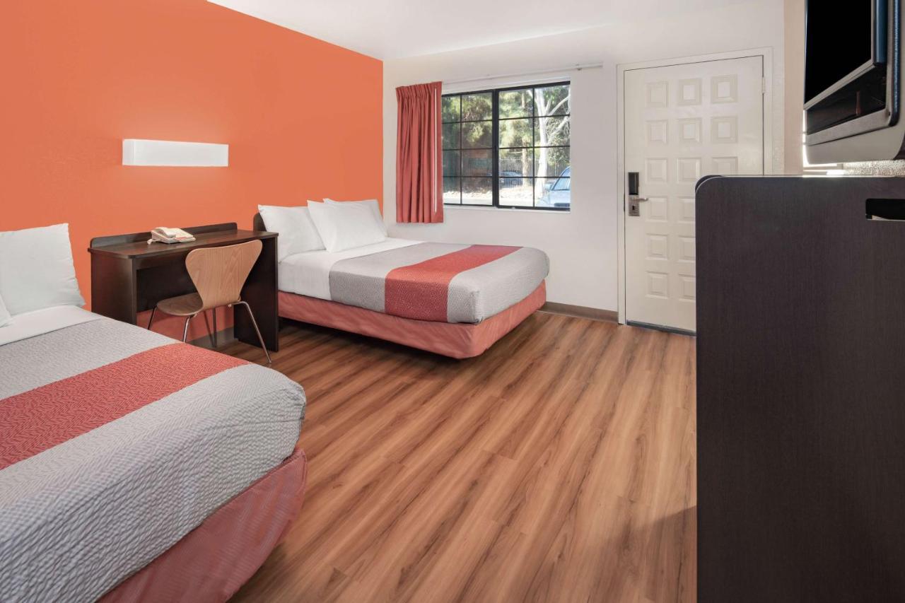 Motel 6-Thousand Oaks, Ca Newbury Park Eksteriør bilde