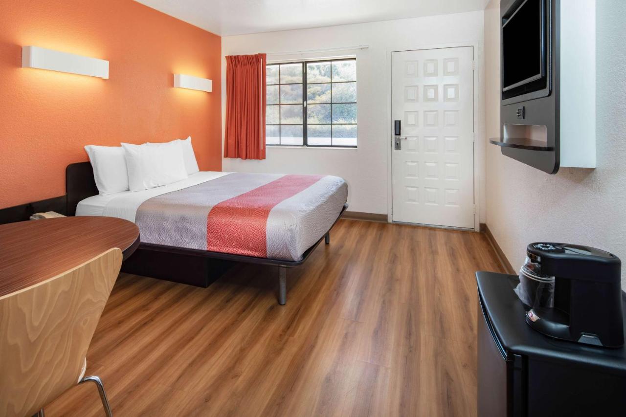 Motel 6-Thousand Oaks, Ca Newbury Park Eksteriør bilde