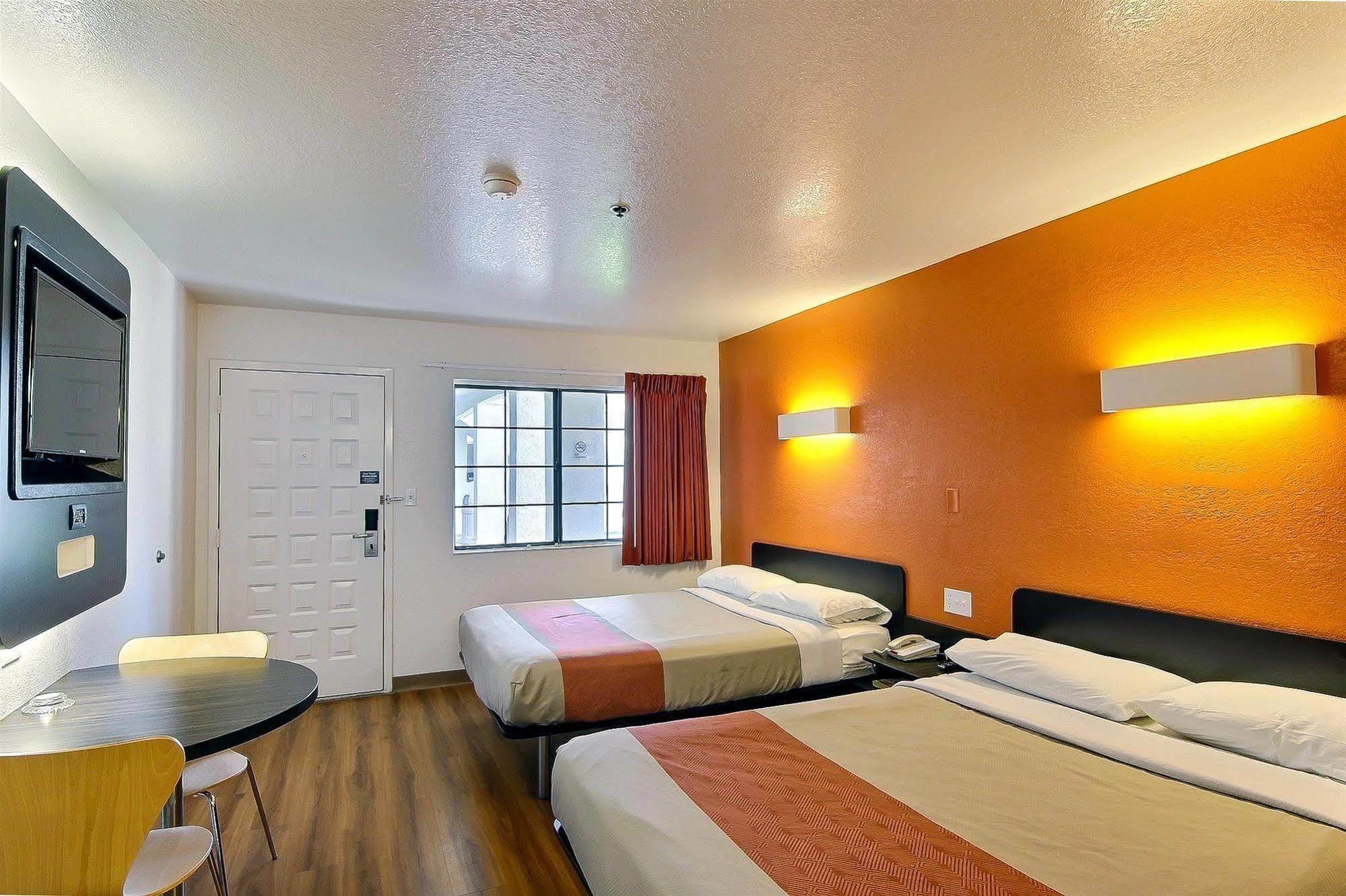 Motel 6-Thousand Oaks, Ca Newbury Park Eksteriør bilde