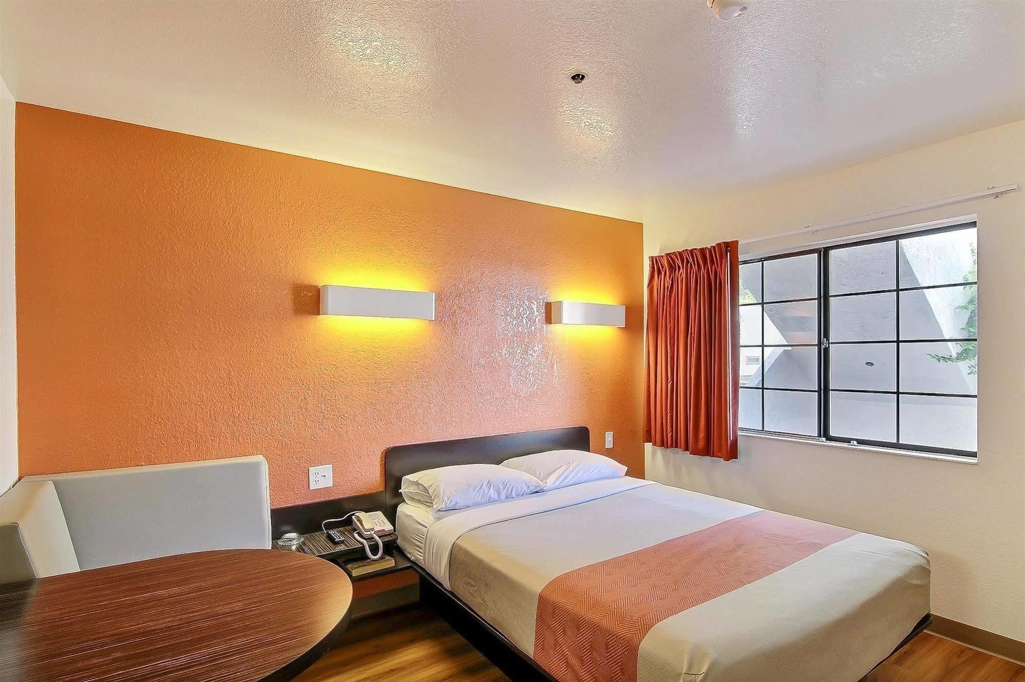Motel 6-Thousand Oaks, Ca Newbury Park Eksteriør bilde