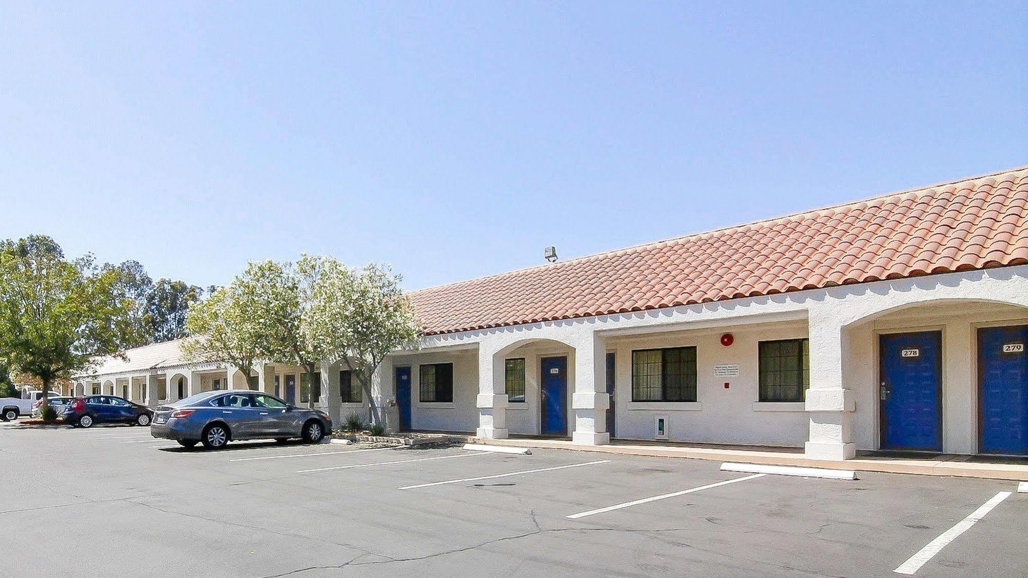 Motel 6-Thousand Oaks, Ca Newbury Park Eksteriør bilde